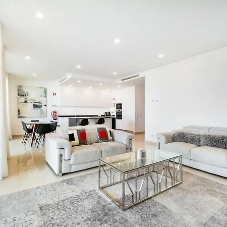 Modern T2 Near The Center ! Апартаменты *