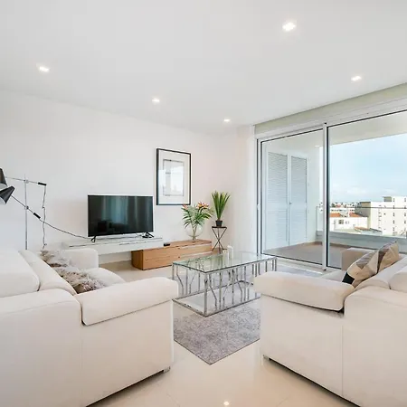 Modern T2 Near The Center ! Апартаменты